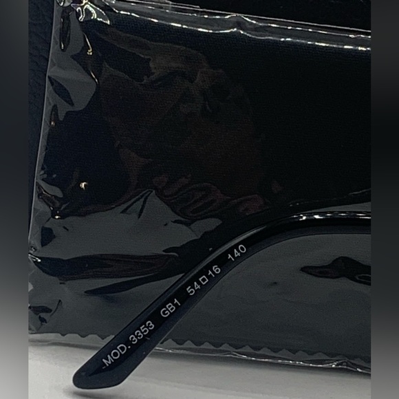 New Women’s Versace Eyeglasses - Picture 8 of 10